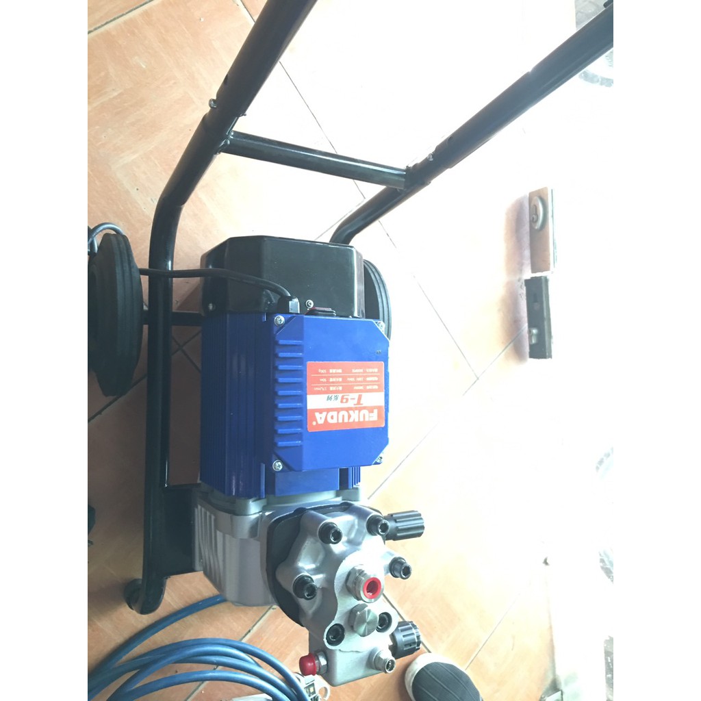 Máy phun sơn Fukuda T9