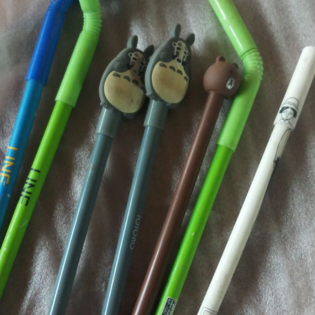 Bút bi nước hình cute.