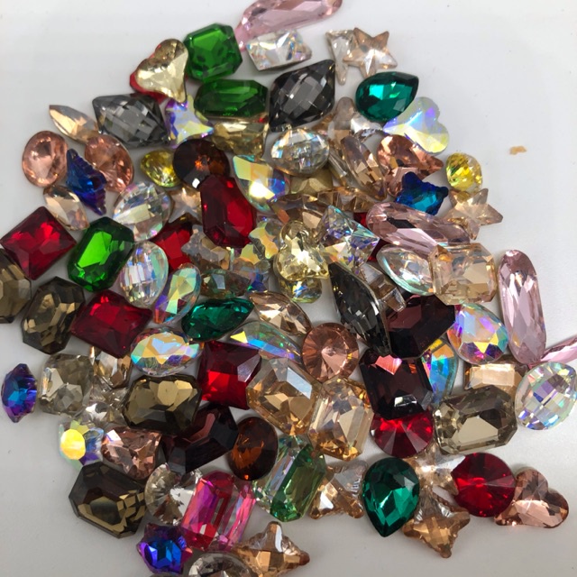 Đá khối trang trí móng màu và hình bất kỳ shop hoangnam