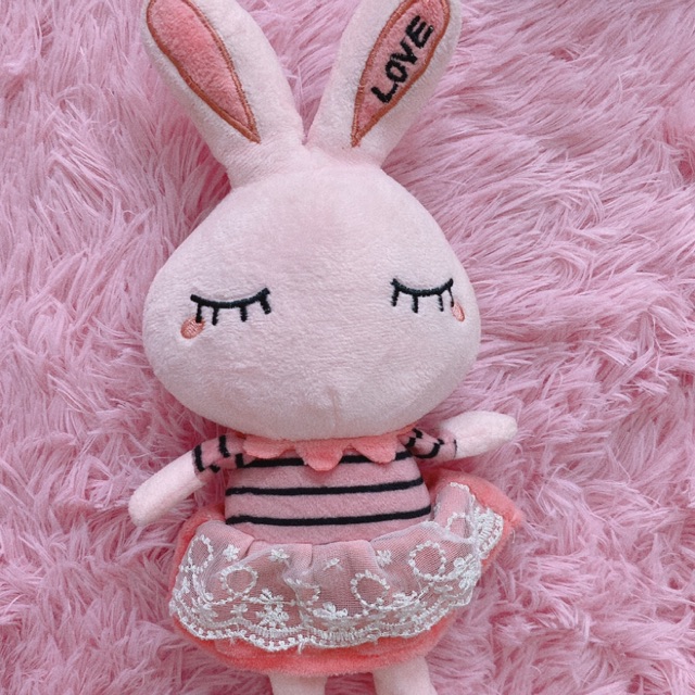Thỏ love hồng