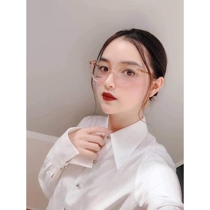 Gọng cận nữ Chloe viền màu sand dáng tròn CE2735