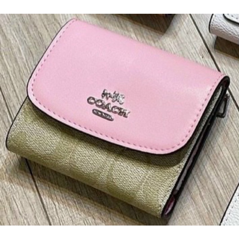 Ví Coach ngắn Wyn Small Wallet