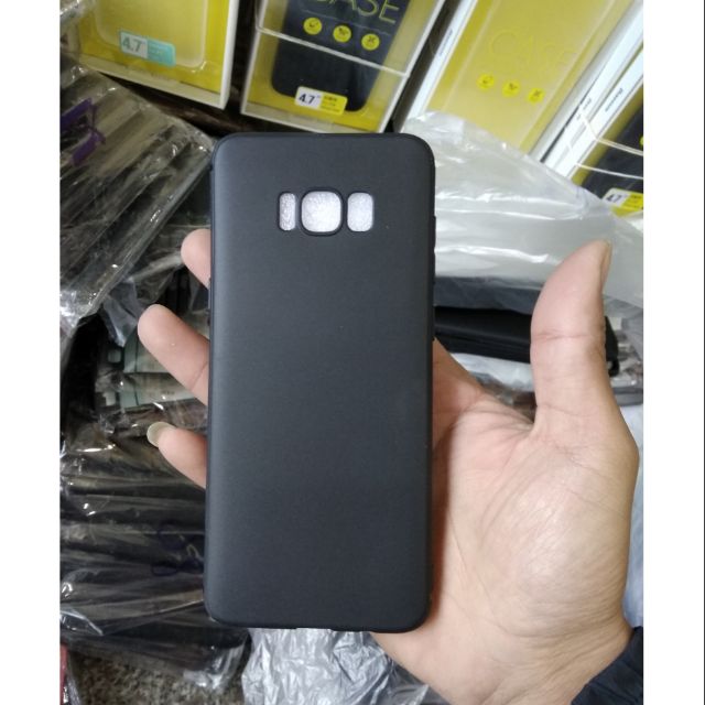 Ốp dẻo màu galaxy s8 plus ( ôm máy )
