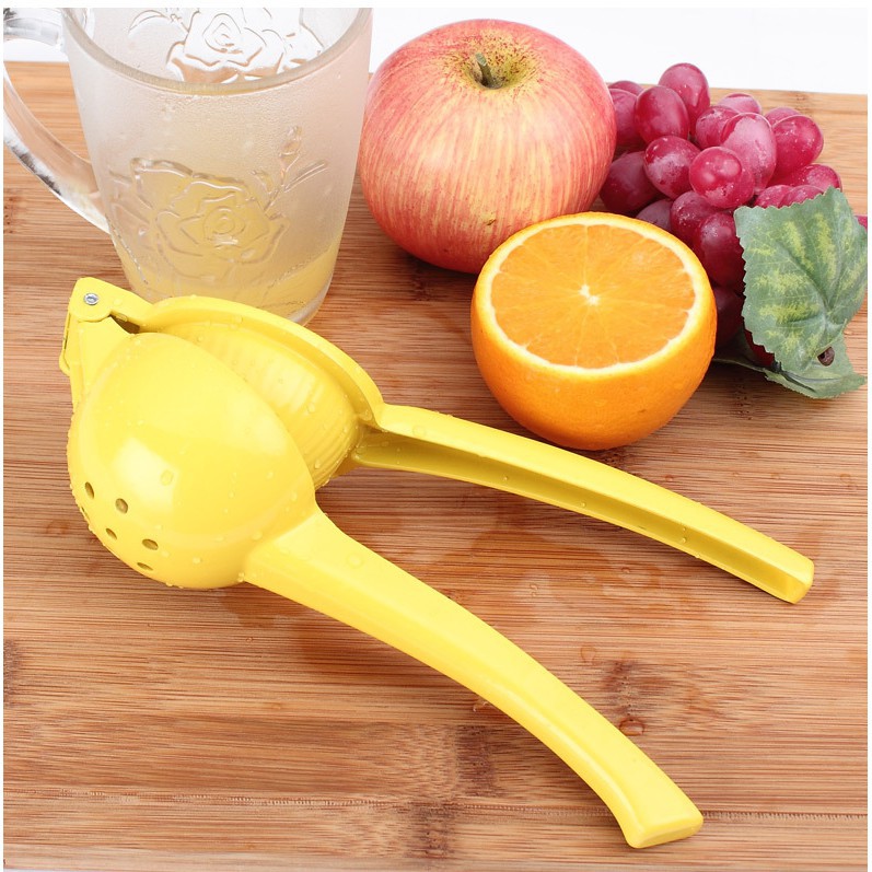 Dụng cụ vắt cam chanh tiện dụng
