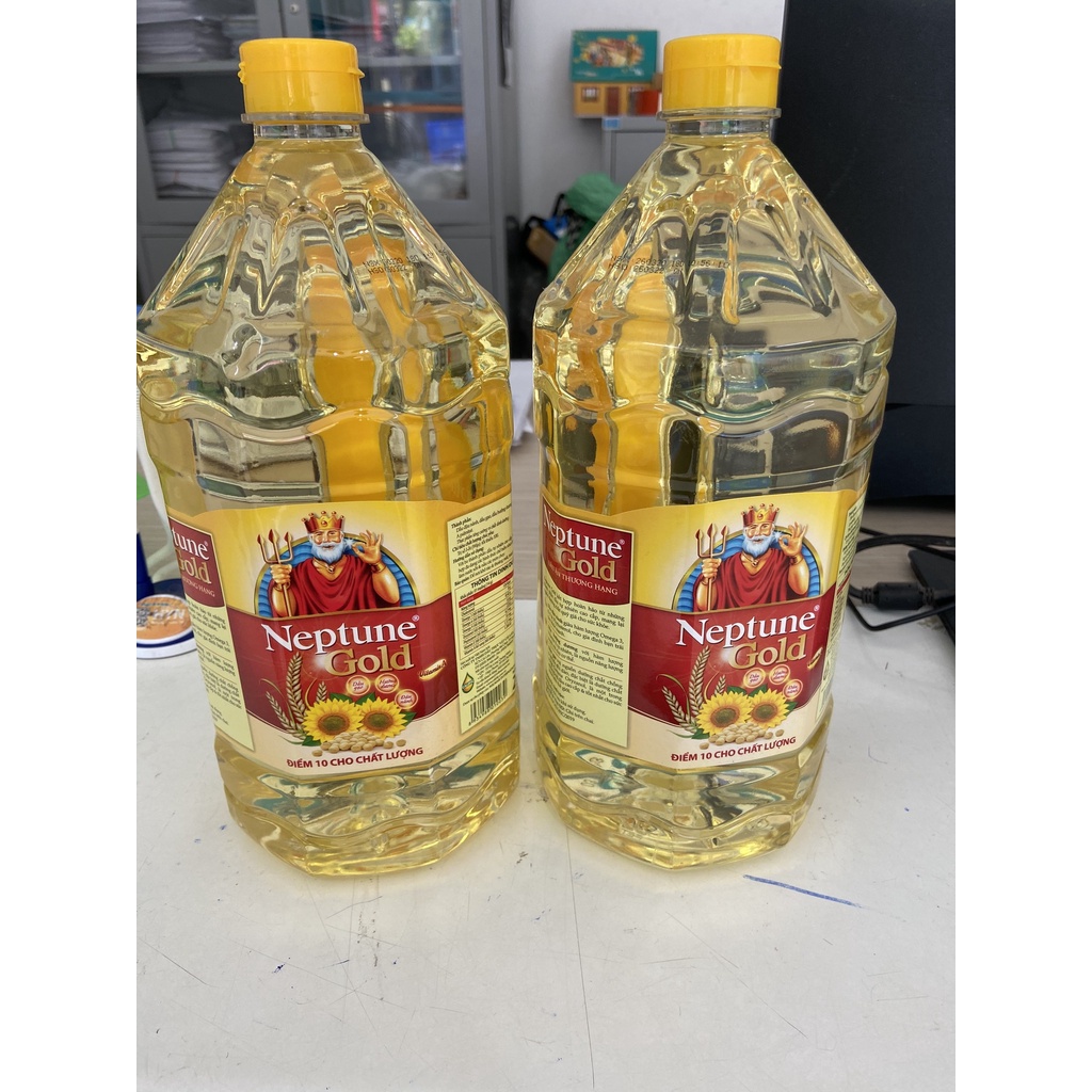 Dầu ăn Neptune Light 2L Hạn Sử Dụng 6/2025