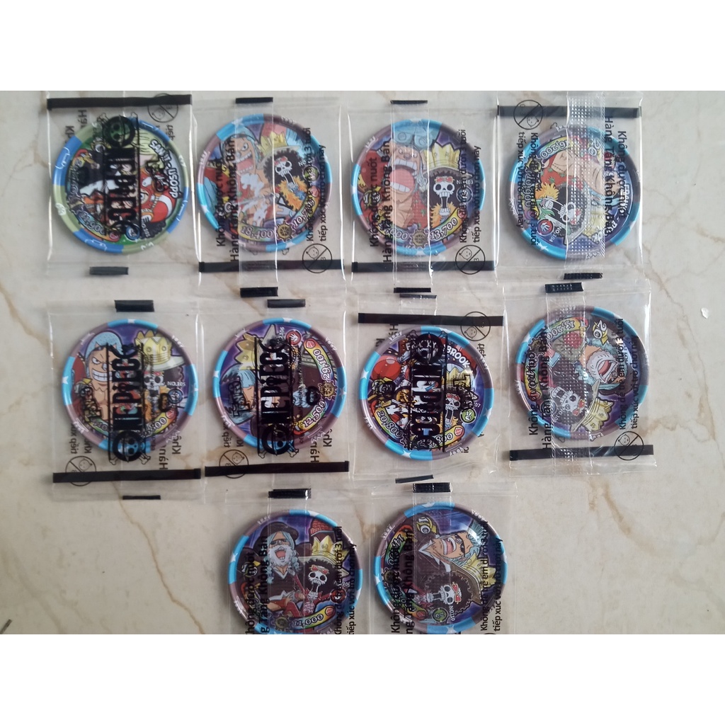 Thẻ Toonies One piece Chibi 500 anh em năm 2017