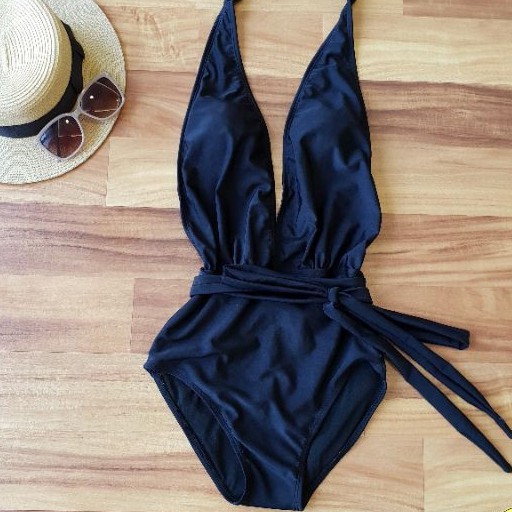 Bikini liền tôn dáng màu đen cột eocực xinh | BigBuy360 - bigbuy360.vn