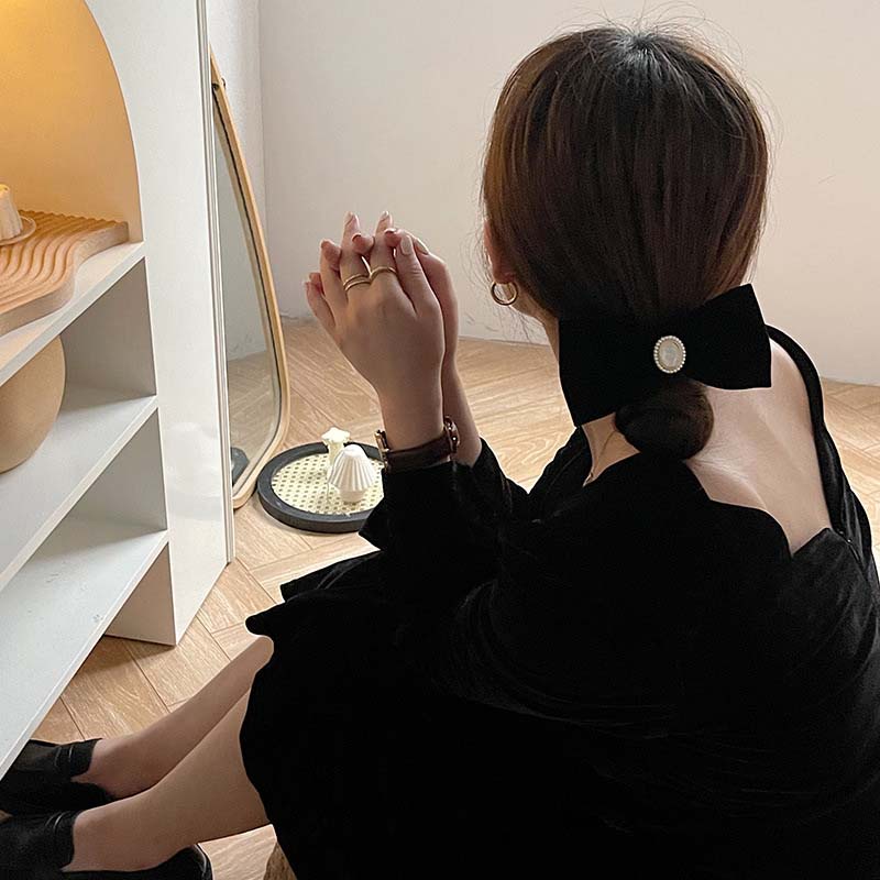 Kẹp Tóc Nơ Nhung Đen Đính Ngọc Trai Phong Cách Retro Cho Nữ