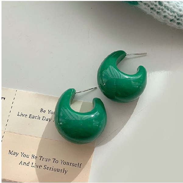 Khuyên tai màu xanh lá cây phong cách retro thời trang cá tính