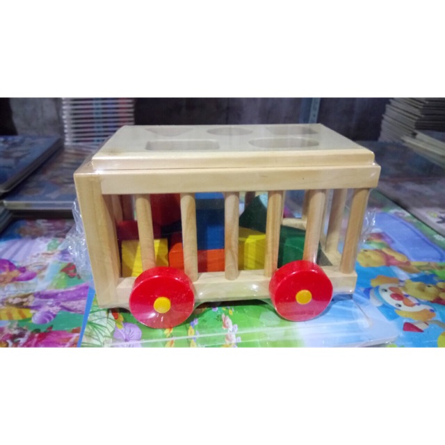 Xe cũi thả hình gỗ mộc
