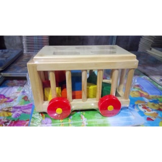 Xe cũi thả hình gỗ mộc