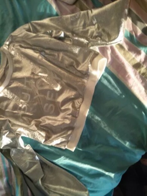 Áo nhũ dài tay { kèm ảnh thật} ullzang quin2611 | BigBuy360 - bigbuy360.vn