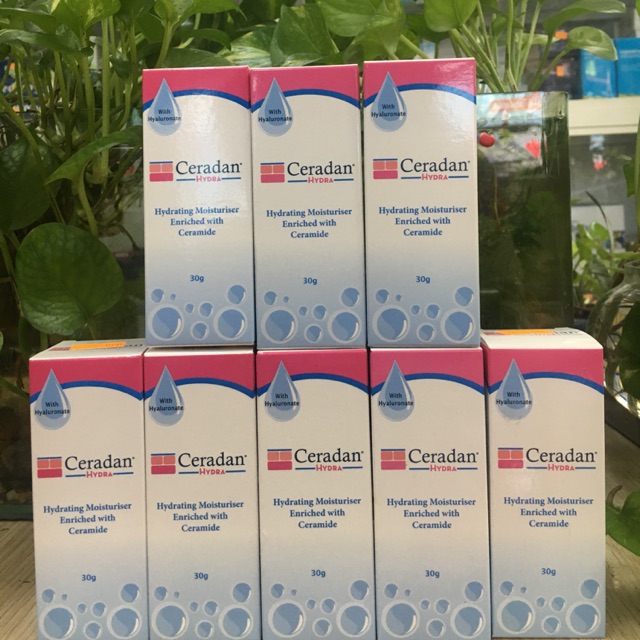 CERADAN HYDRA dưỡng ẩm cho da bé.