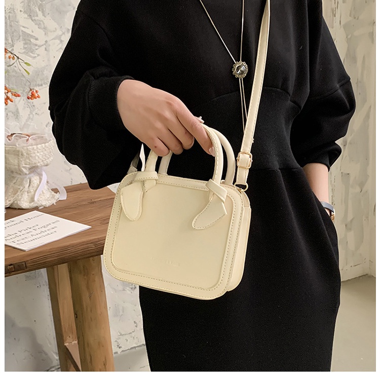 Túi Đeo Chéo Hình Vuông Nhỏ Thời Trang Năm Mới Cho Nữ