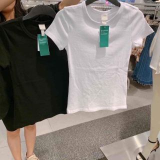 Combo 2 áo HM hàng về trả khách