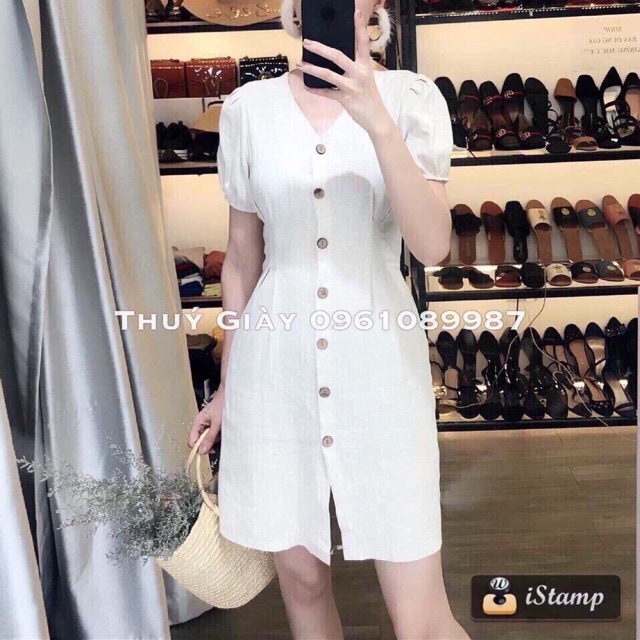 Váy cổ tim