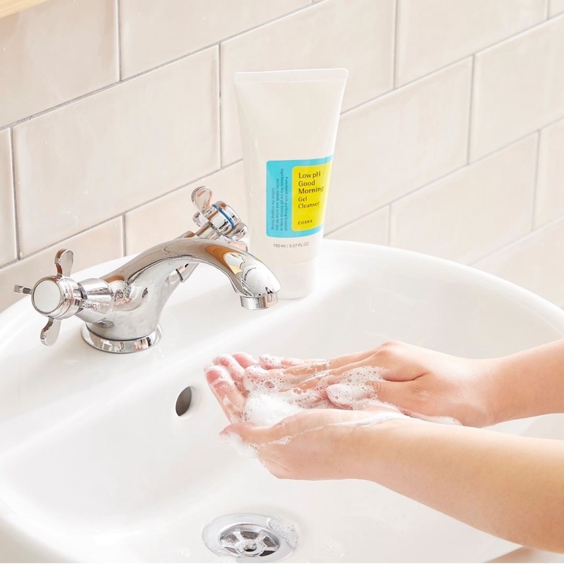 【Từ tp Hồ Chí Minh gửi hàng】Sữa rửa mặt cosrx low ph good morning gel cleanser 150ml Làm sạch da mặt, chiết xuất trà xanh độ ph thấp