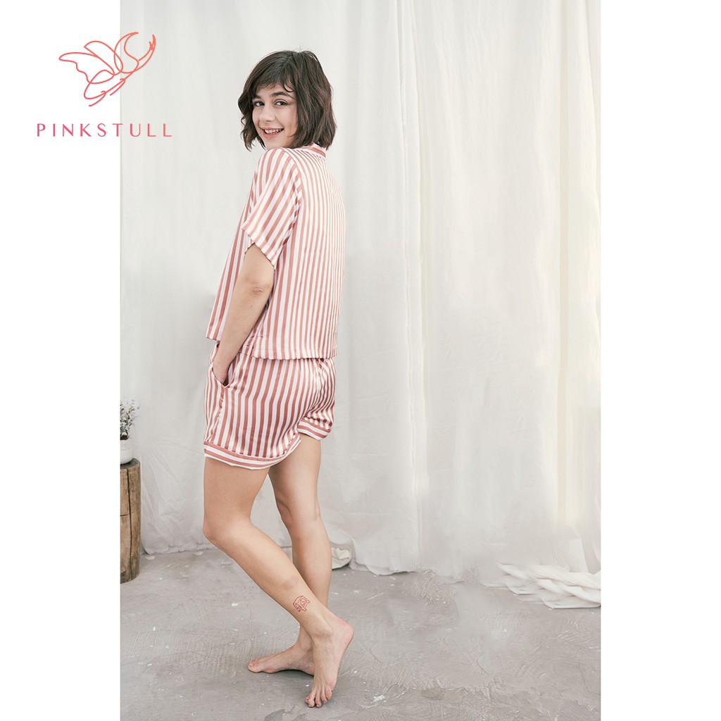 Bộ đồ ngủ lụa Pijamas Pink Stull tay ngắn quần ngắn sọc nâu