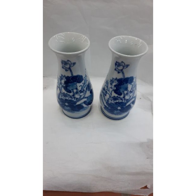 Lọ hoa ban thờ