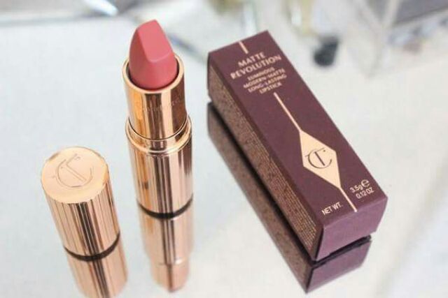 Son Charlotte Tilbury