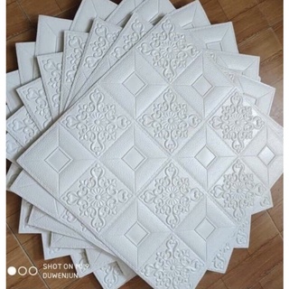 Combo 10 tấm xốp dán tường 3D hoa văn tim 70x70cm