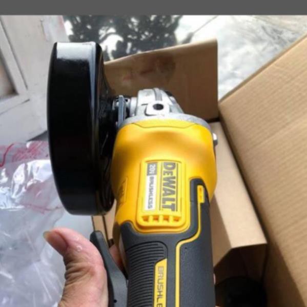 Mài Dewalt dcg413