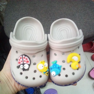 4 đôi giày tập đi và sục cho bé