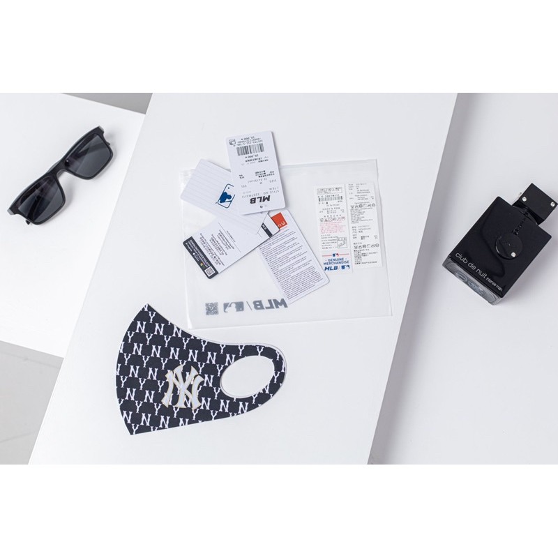 Khẩu Trang Vải Poly