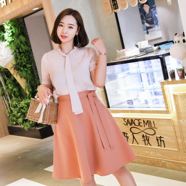 Chân váy xòe thắt đai cho người béo mập