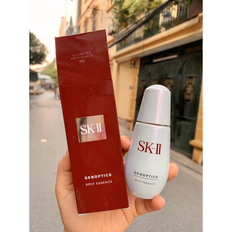 Tinh chất dưỡng trắng da SK-II Genoptics Aura essence 50ml