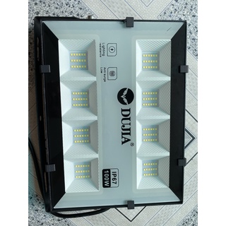 combo 5 đèn pha 100w dujia cho công trình ngoài trời, sân bóng đá, bóng chuyền mẫu mới chuẩn watt trên máy đo