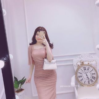 Váy hồng xinh xinh