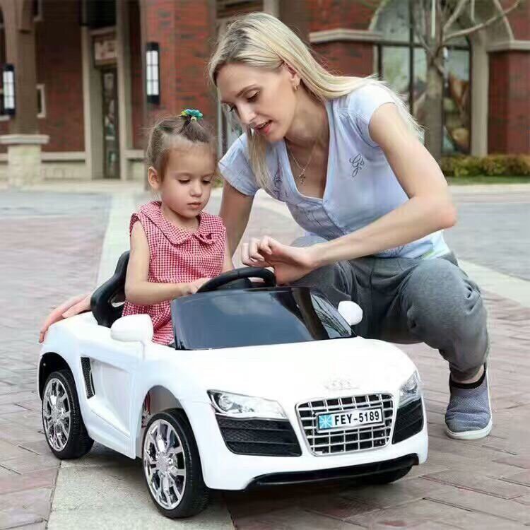 Ô tô xe điện trẻ em PRO AUDI FEY-5189 vận động, cho bé tự lái và remote 6V/4.5AH