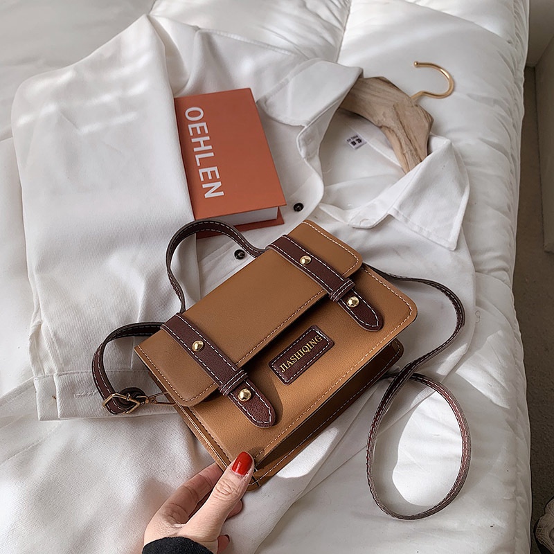 Retro bag women's spring 2021 new tide online celebrity ins temperament shoulder messenger bag fashion portable small square bag