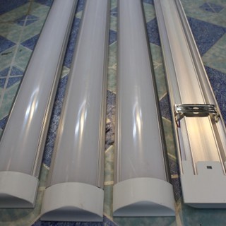5 BỘ ĐÈN TUÝP LED BÁN NGUYỆT 0.6M - 20W