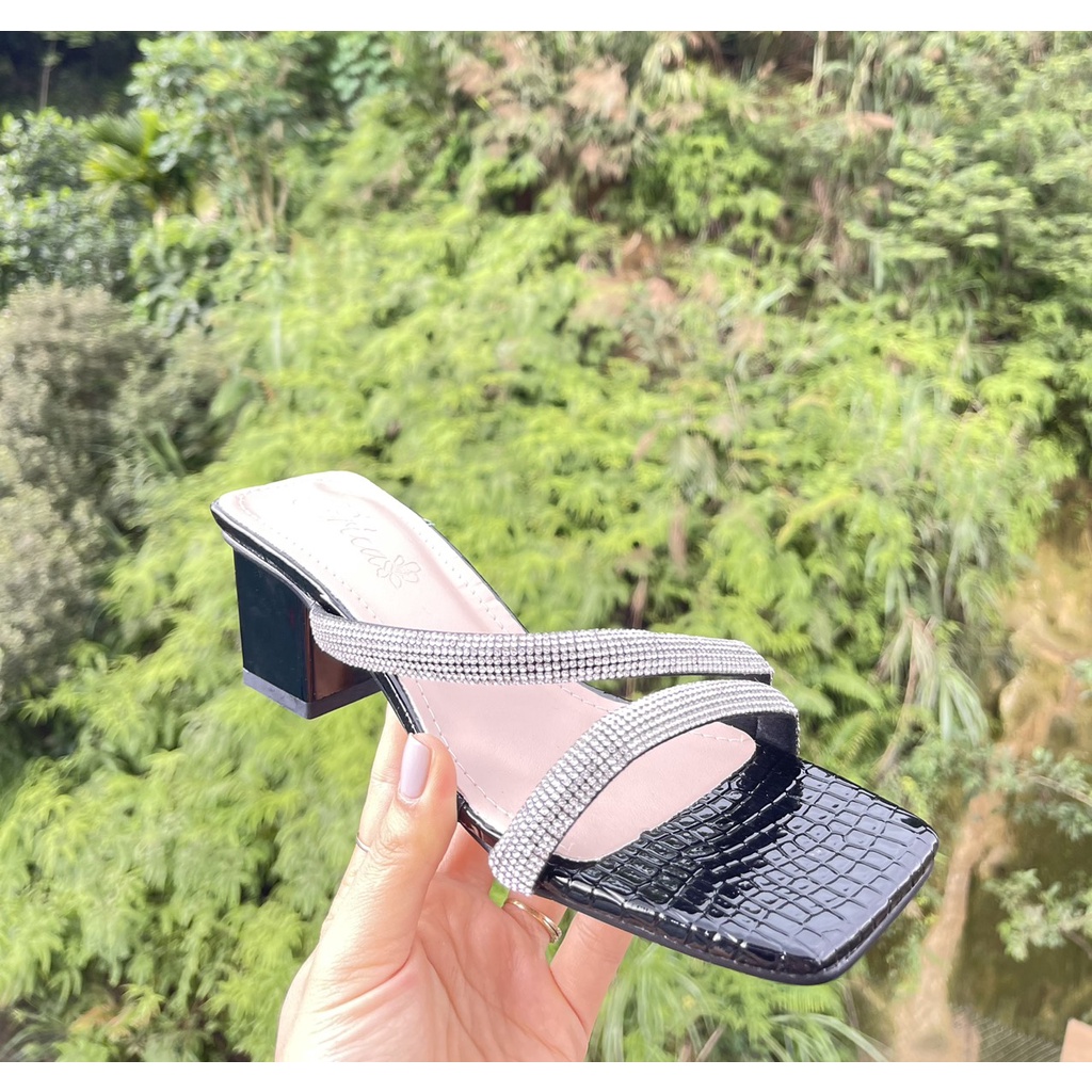 Guốc da vân rắn quai viền đá phồng gót trụ vuông - 5P