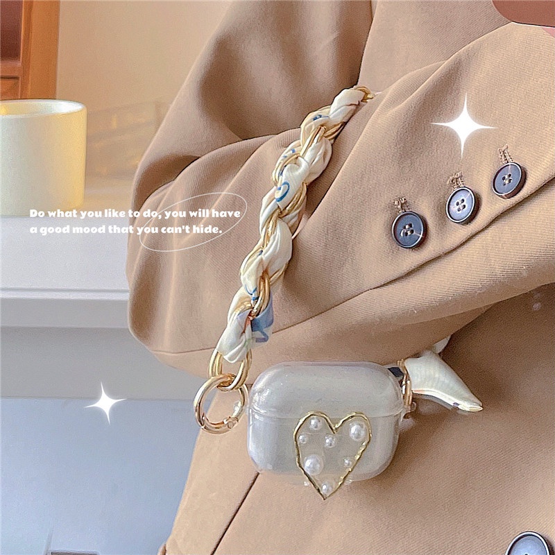 Vỏ Bảo Vệ Hộp Sạc Tai Nghe Airpods 1 2 3 Pro Trong Suốt Phối Dây Xích Kim Loại Họa Tiết Trái Tim Thời Trang