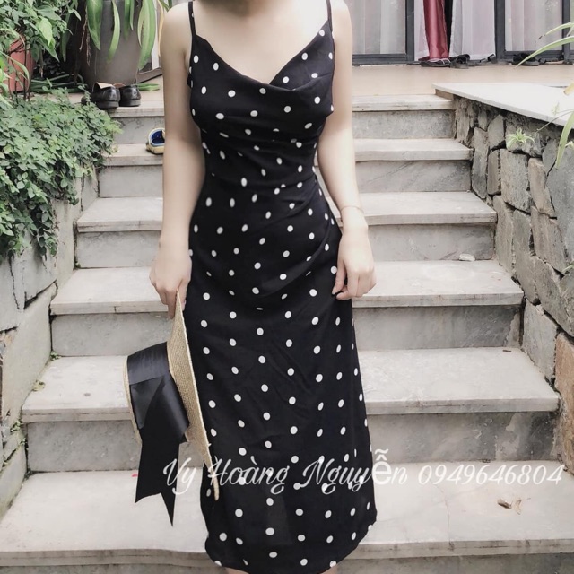 Váy cổ đổ .
