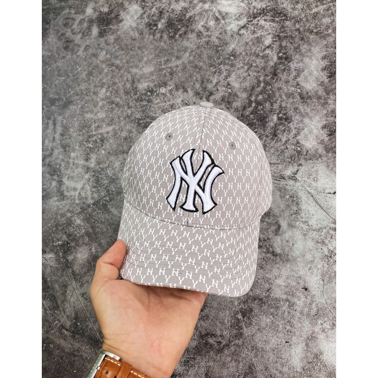 (HÀNG XUẤT XỊN) Nón / Mũ trắng N03 M//L//B N//Y MONOGRAM BASEBALL CAP GREY/WHITE Made in Viet//nam full-tem-tag One size