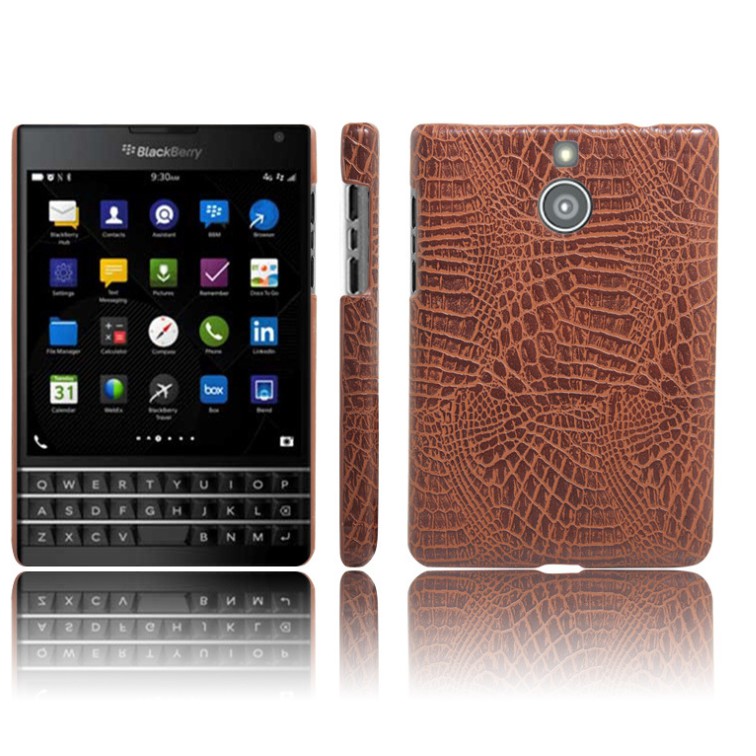 Ốp Lưng Blackberry Passport Silver Vân Cá Sấu