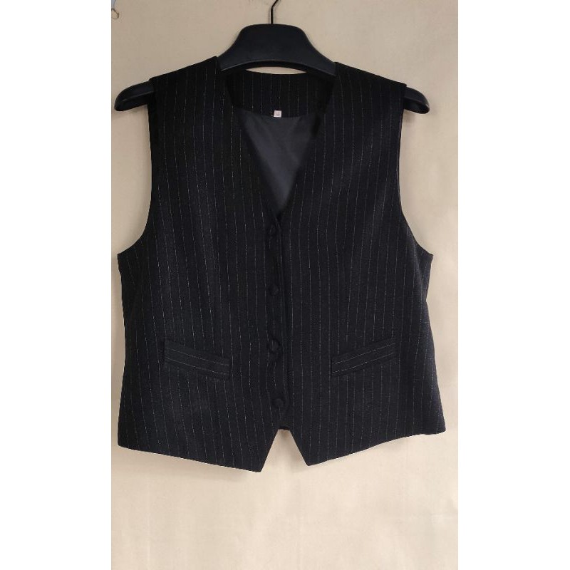 Áo Vest dạng khoác sz M