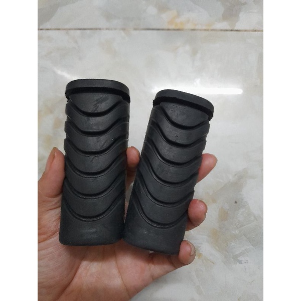 Cặp cao su gác chân trước WS110, RSX 110, Wave A110, FUR 125...