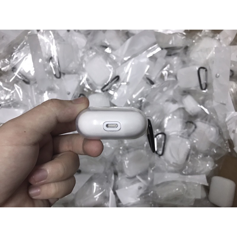 Vỏ Case Silicon Airpod 3 Trong Suốt Có Móc Chống Trầy Xước