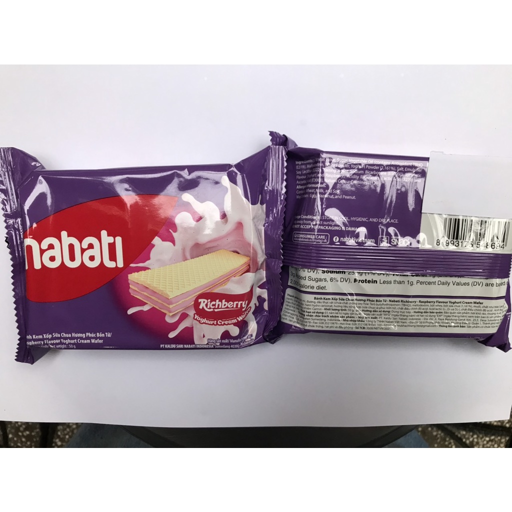 Bánh Kem Xốp 50g Sữa Chua Hương Phúc Bồn Tử Richberry Nabati Yoghurt Cream Wafer (Gói 50g)
