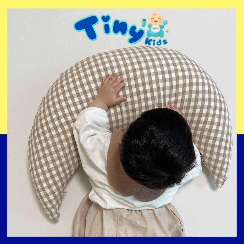 Gối Chữ C Phong Cách Hàn Quốc Đa Năng Cho Bé Bú Tập Ngồi - Tiny Kids