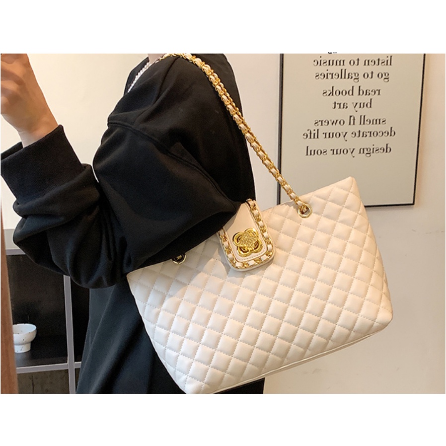 D461 Túi đeo vai chất da mềm dây xích khóa cài thời trang