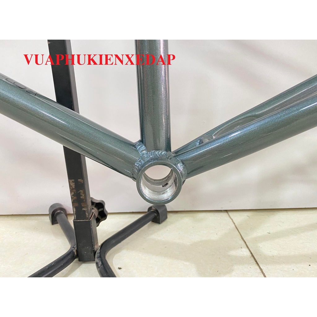 Khung càng xe đạp thể thao Bánh 700c Khung hợp kim nhôm