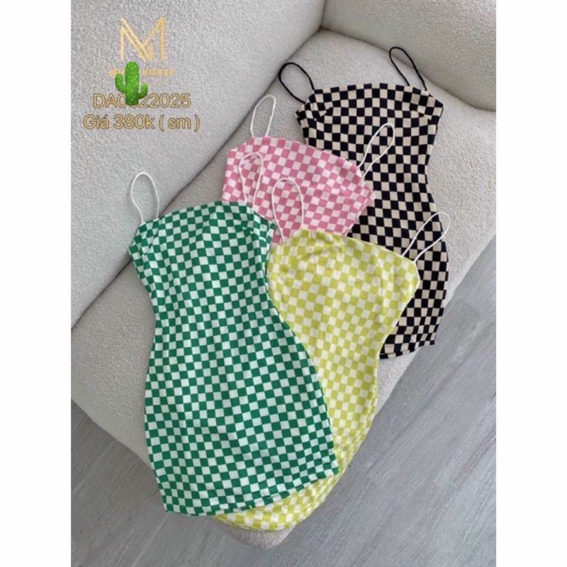 [HOT] Đầm hai dây trơn đính nút Xinh NG33211