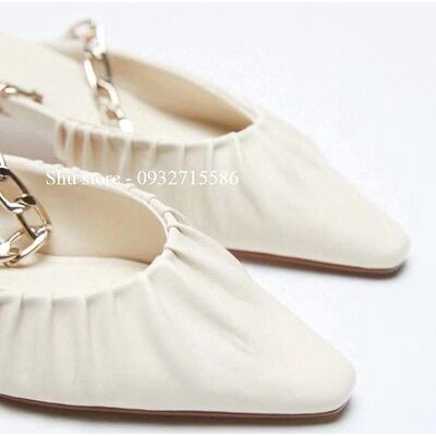 SHU STORE - DÉP SỤC NỮ THỜI TRANG QUAI NHÚN ĐÍNH XÍCH VÀNG