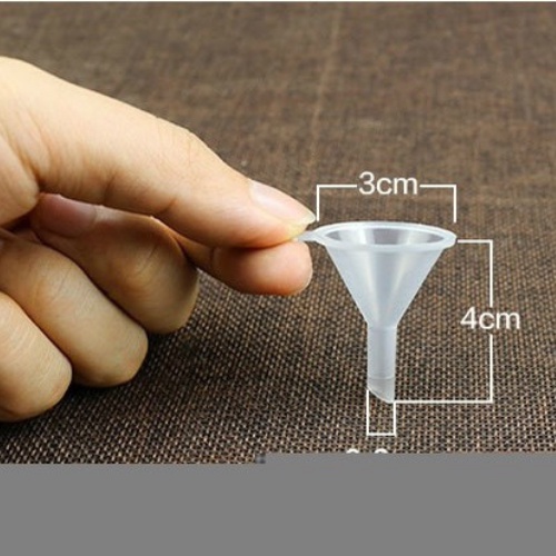 Phễu chiết mỹ phẩm mini, kích thước 3x4 cm